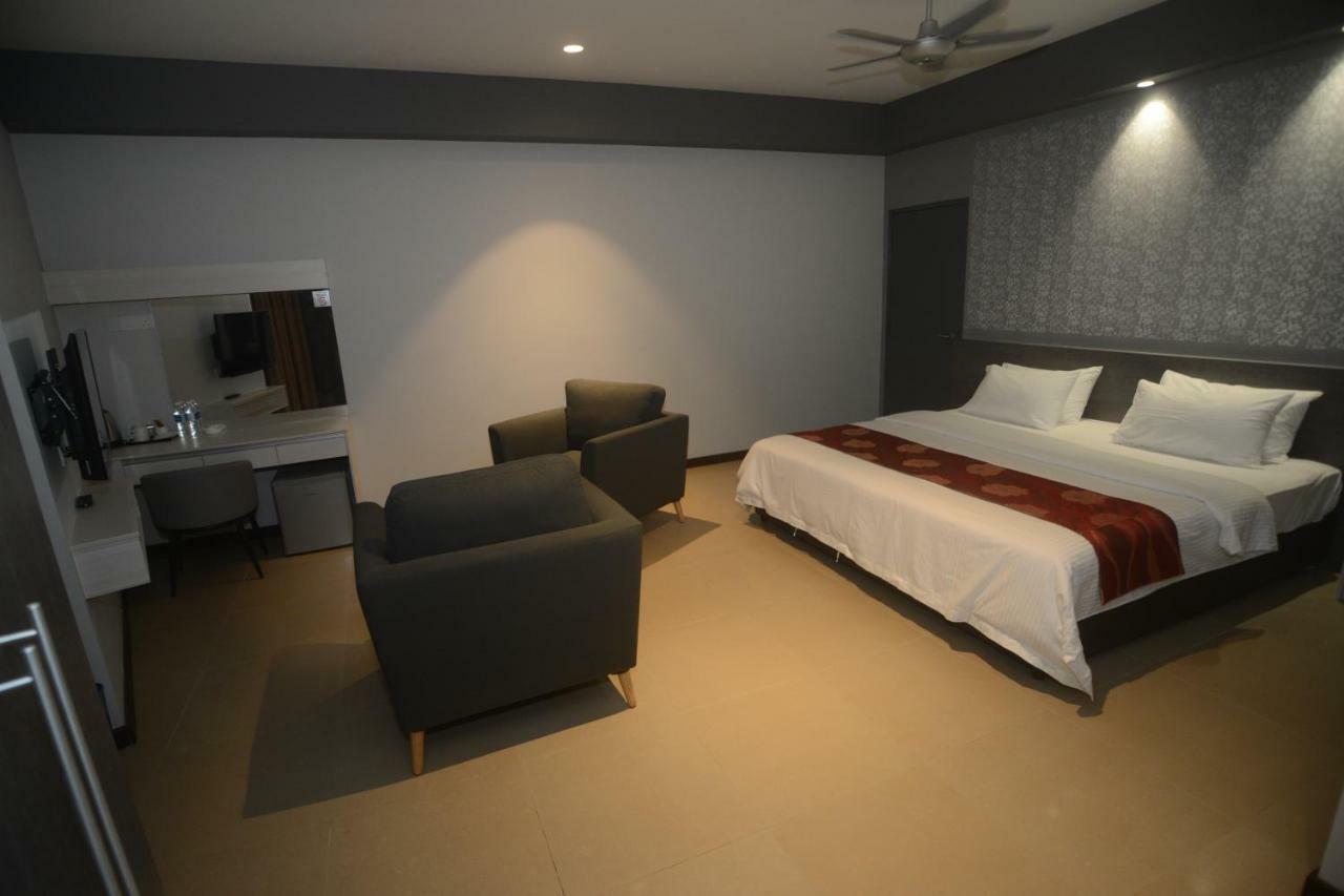 Star-Well Hotel Kuala Lipis Exterior photo